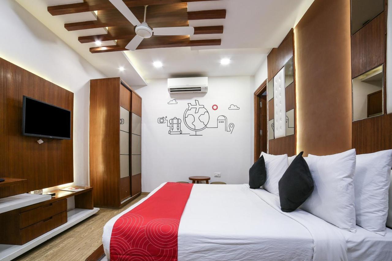 Collection O Motif South City 1 Near Appu Ghar Gurgaon Exterior foto